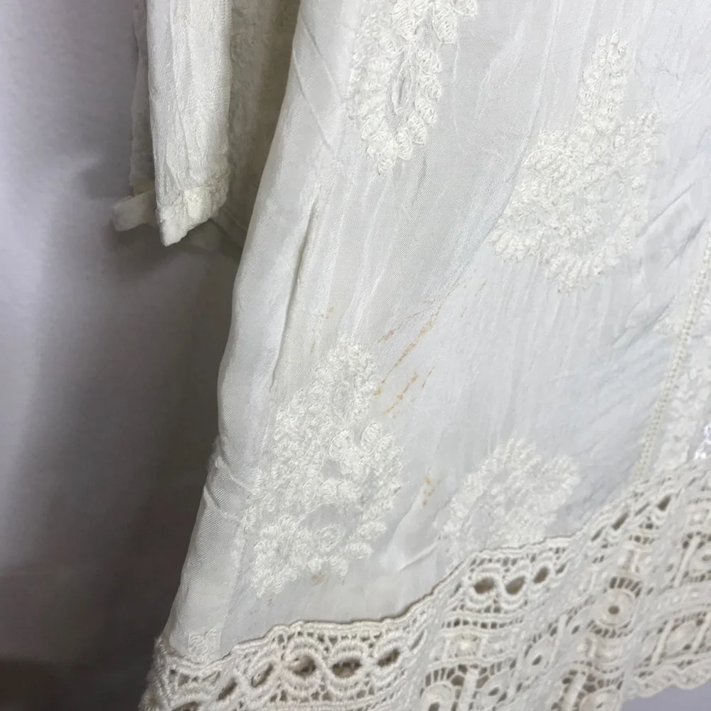 Johnny Was rayon embroidered crochet tunic - Picture 11 of 16